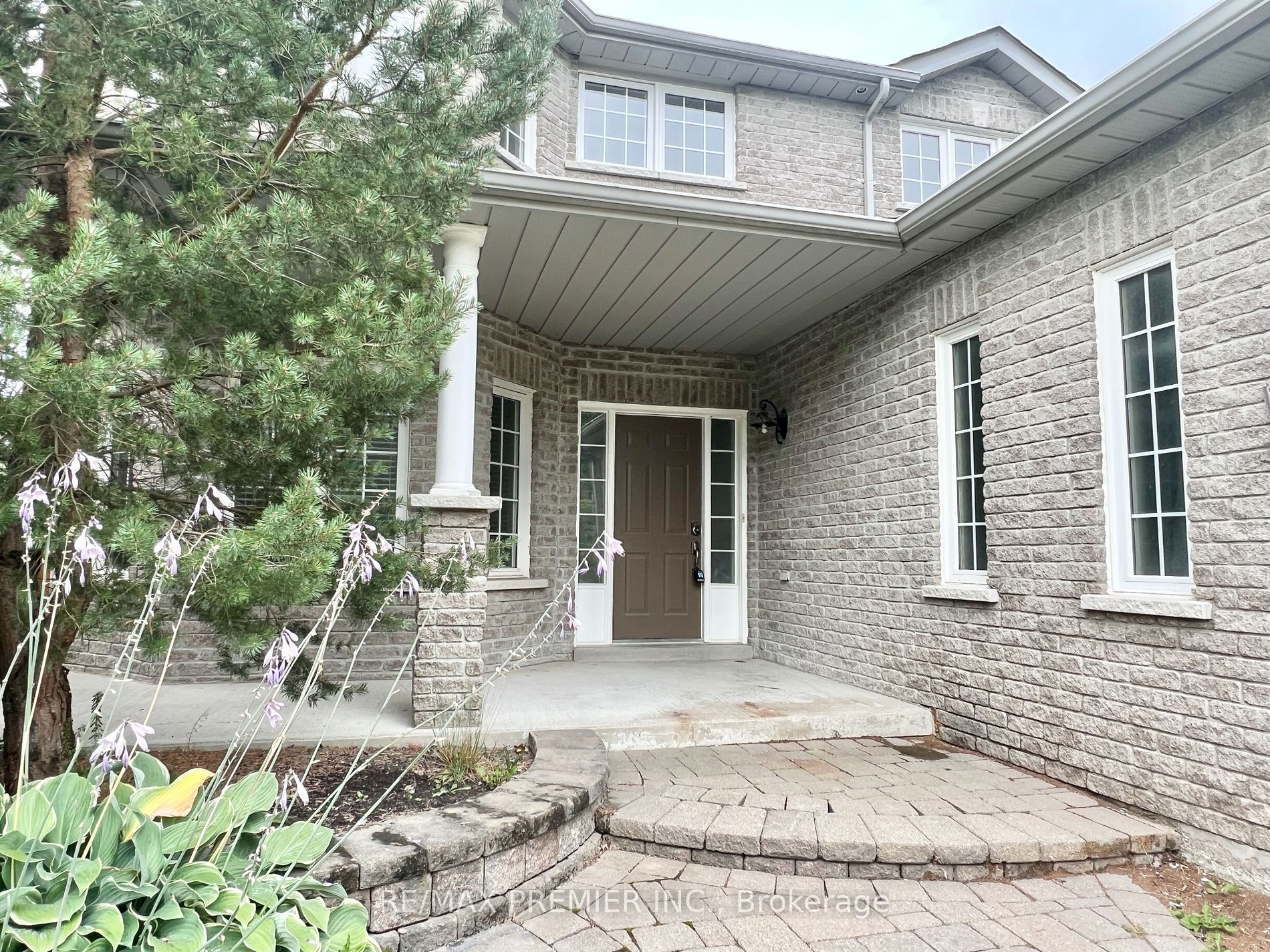 13 Oakside Court