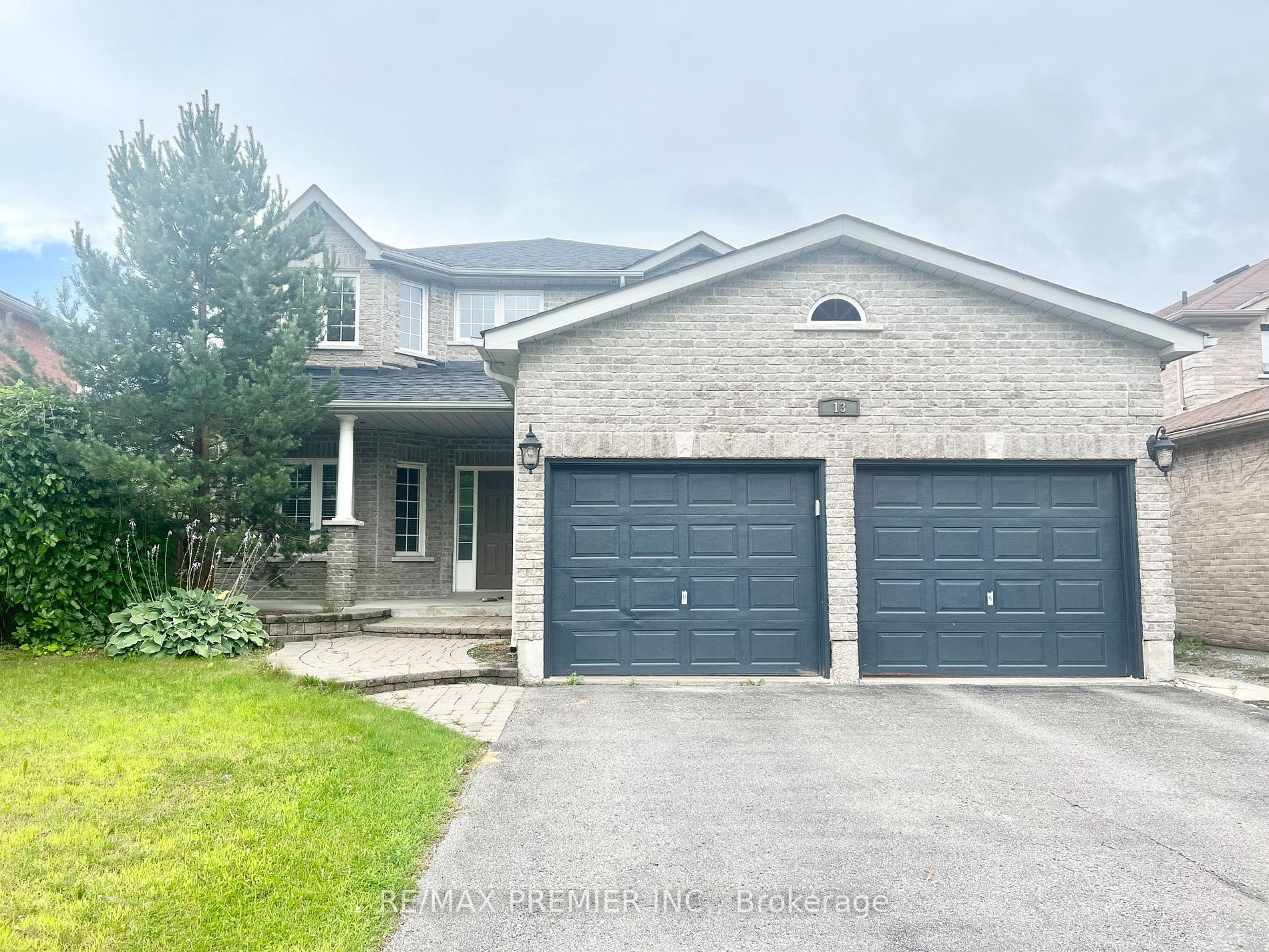 13 Oakside Court