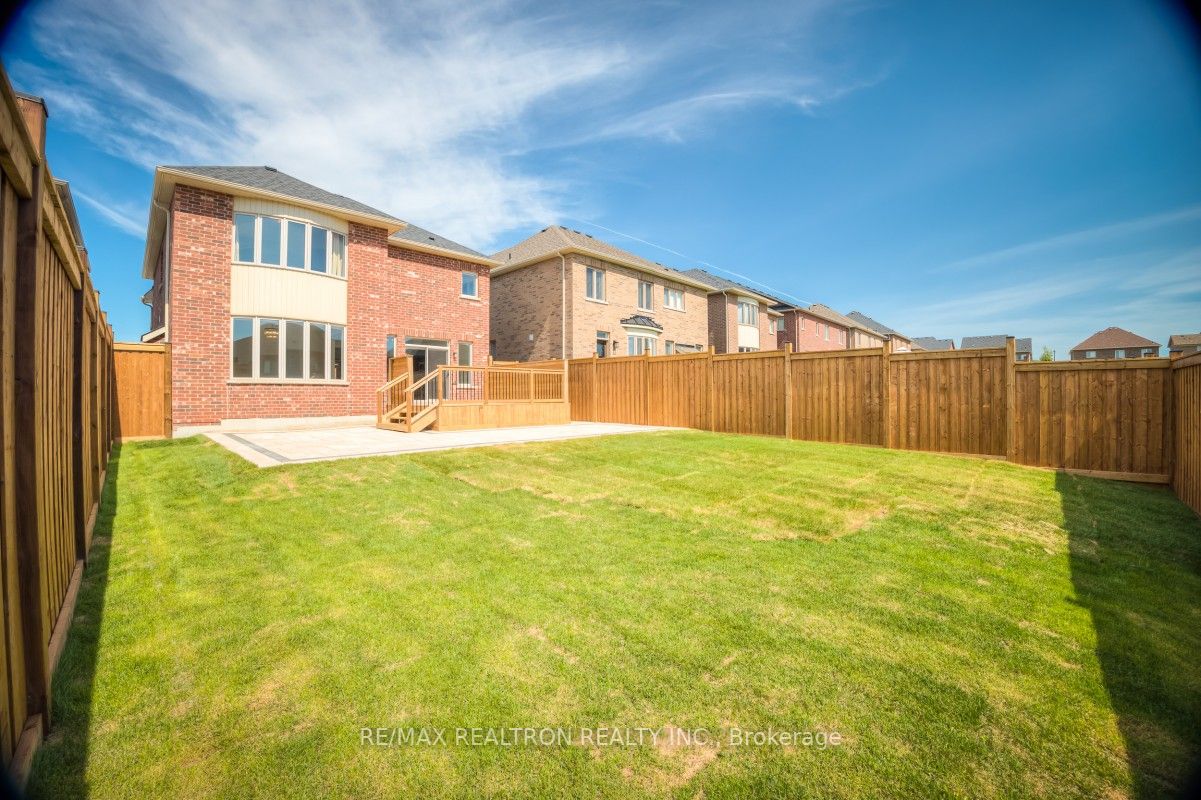 65 Mcisaac Dr
