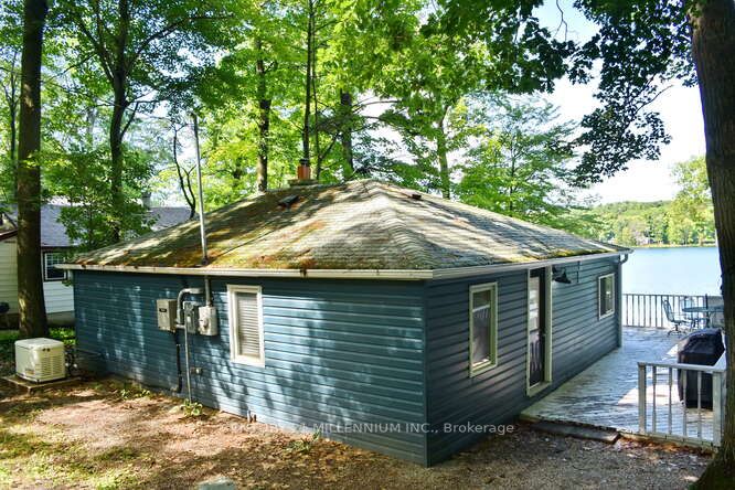 Listing S6760404 - Large Photo # 19