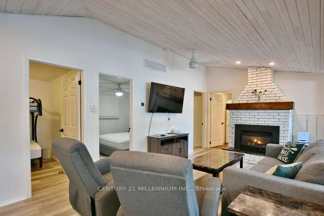 Listing S6760404 - Large Photo # 22