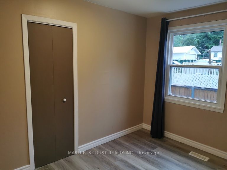 89 Westmount Dr S, #1