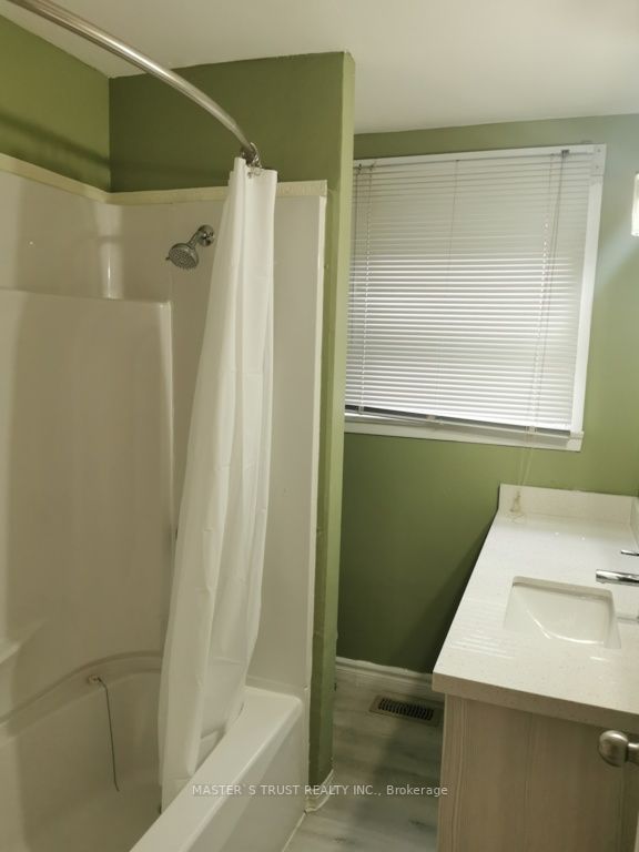 89 Westmount Dr S, #1