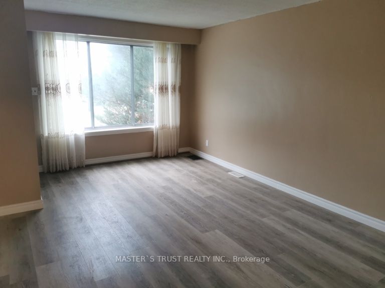 89 Westmount Dr S, #1