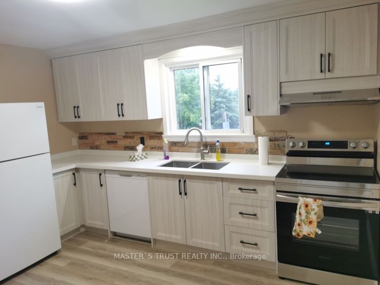 89 Westmount Dr S, #1