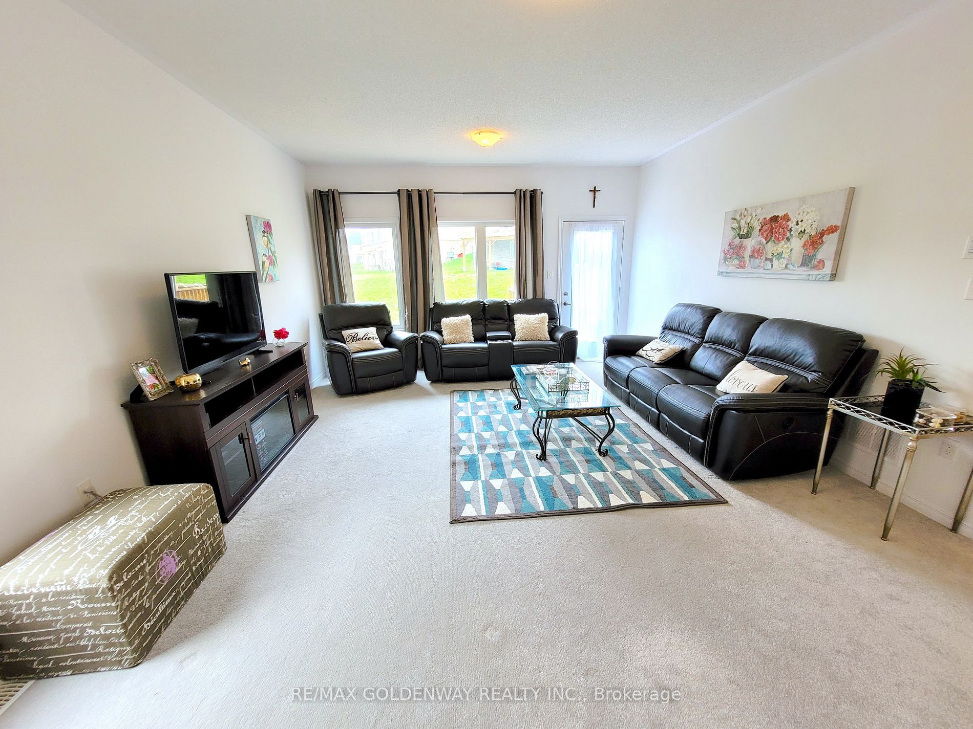 100 Isabella Dr
