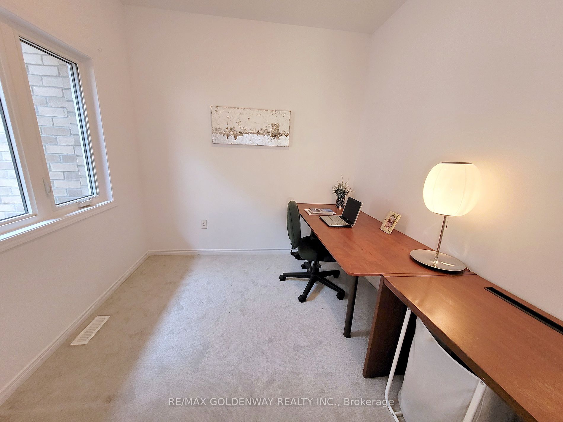 100 Isabella Dr