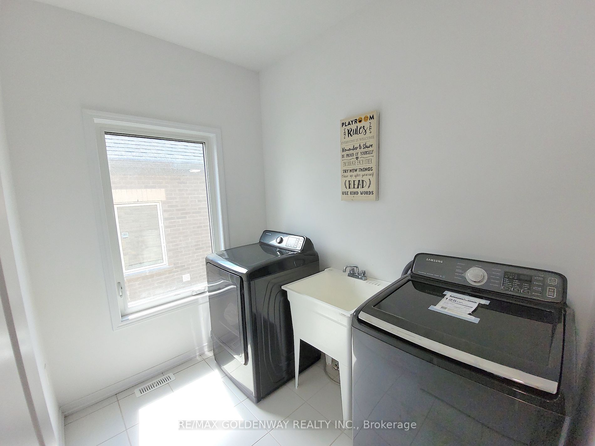 100 Isabella Dr