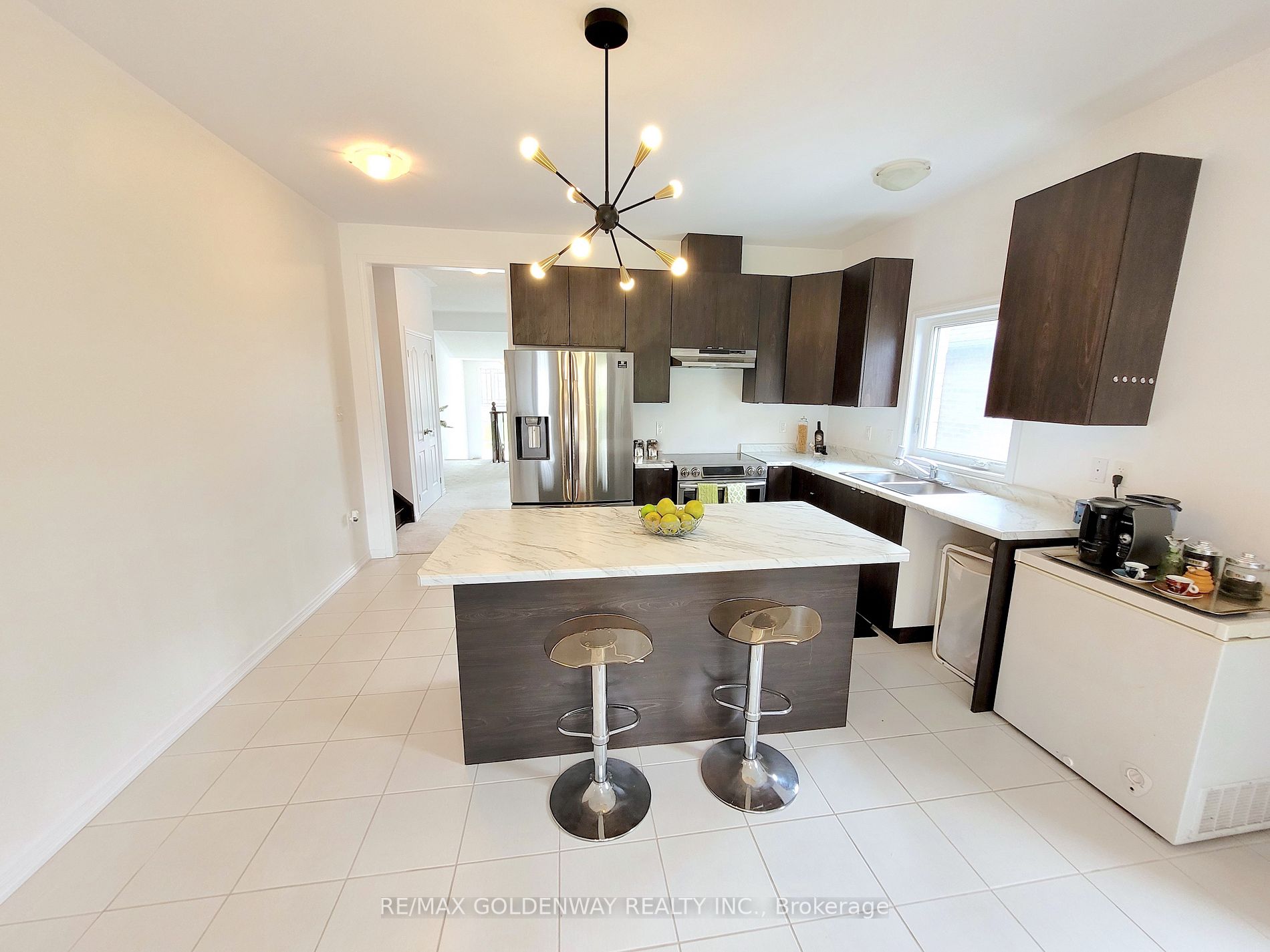 100 Isabella Dr
