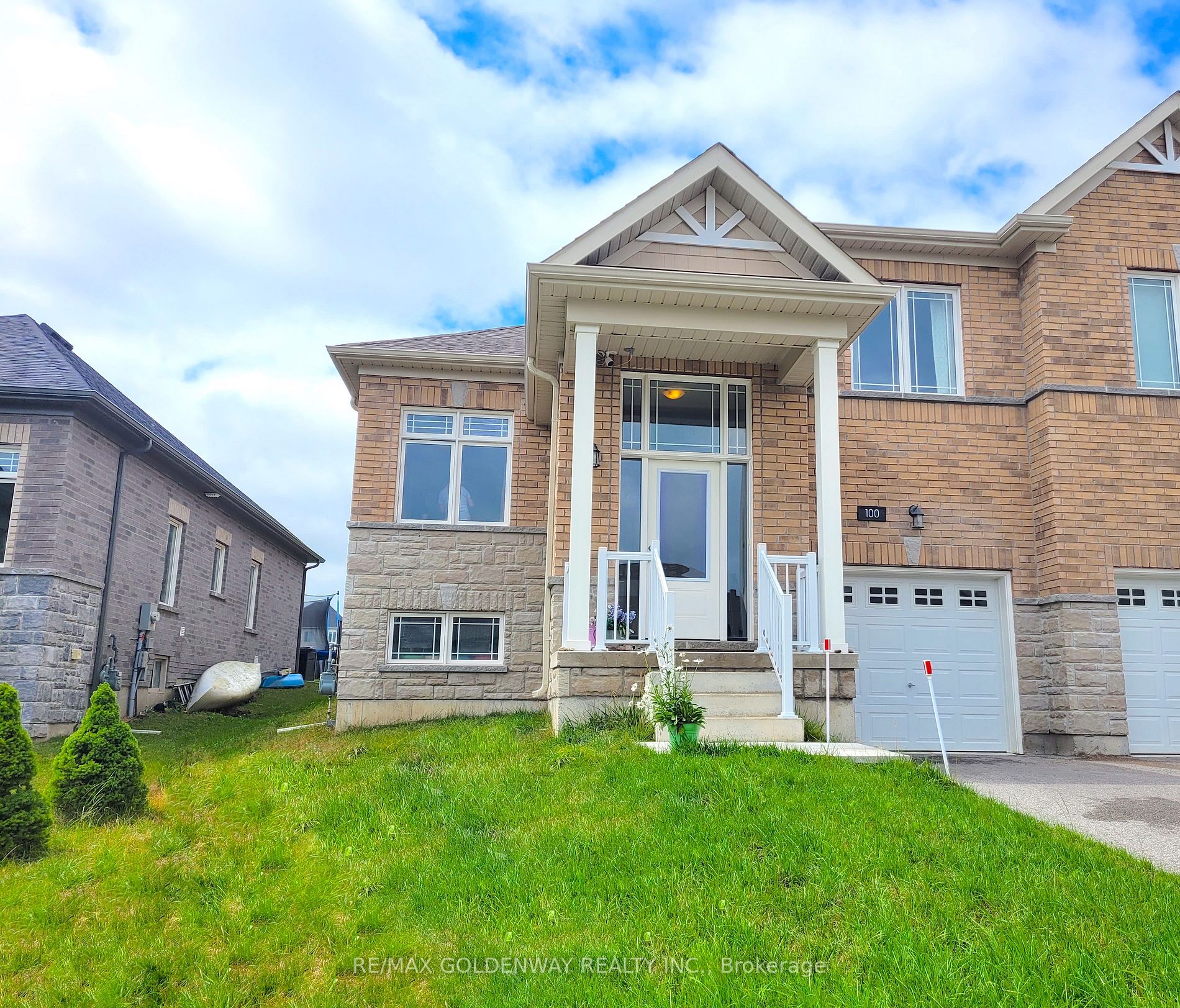 100 Isabella Dr