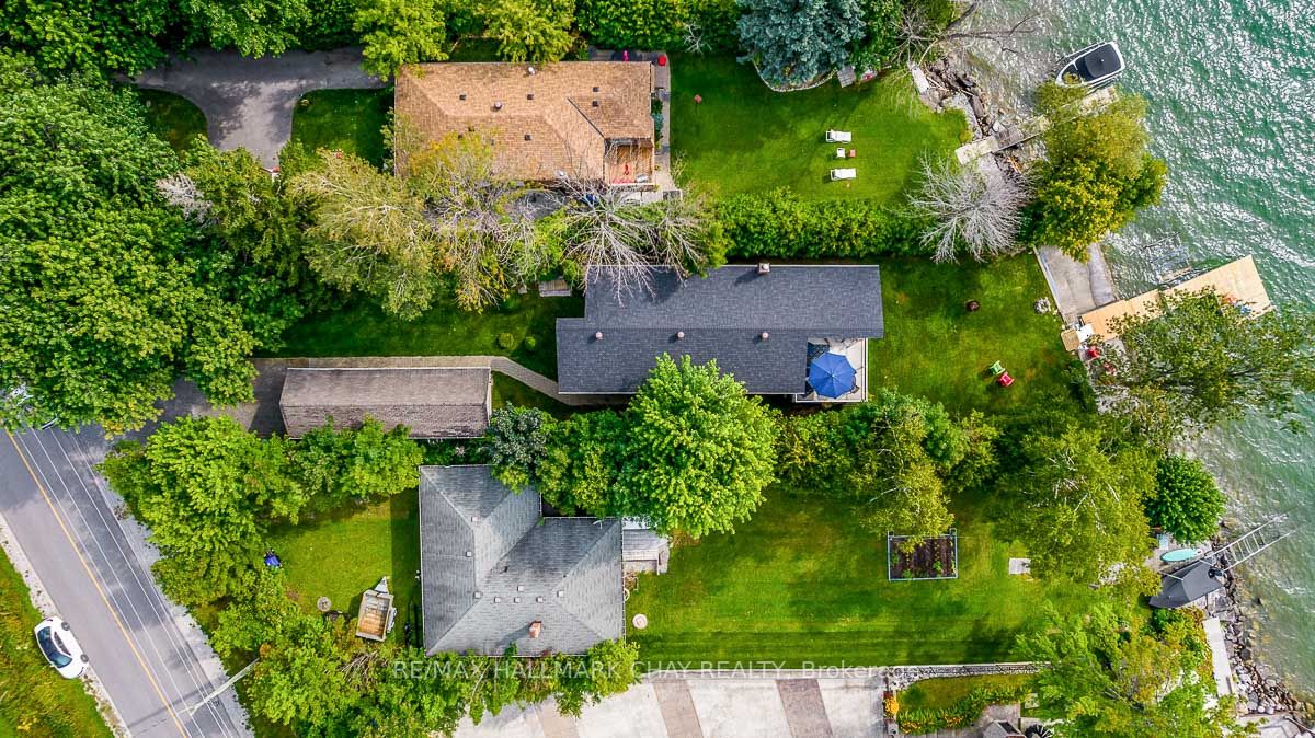 1069 Lakeshore Road E