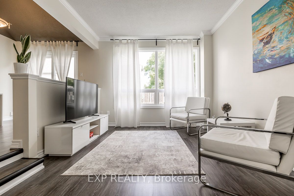 12 Lankin Blvd, #39