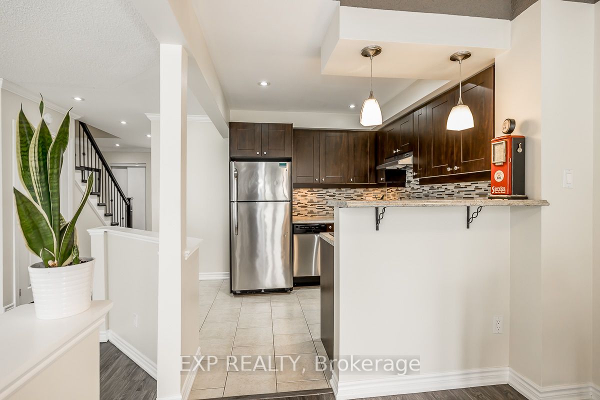 12 Lankin Blvd, #39