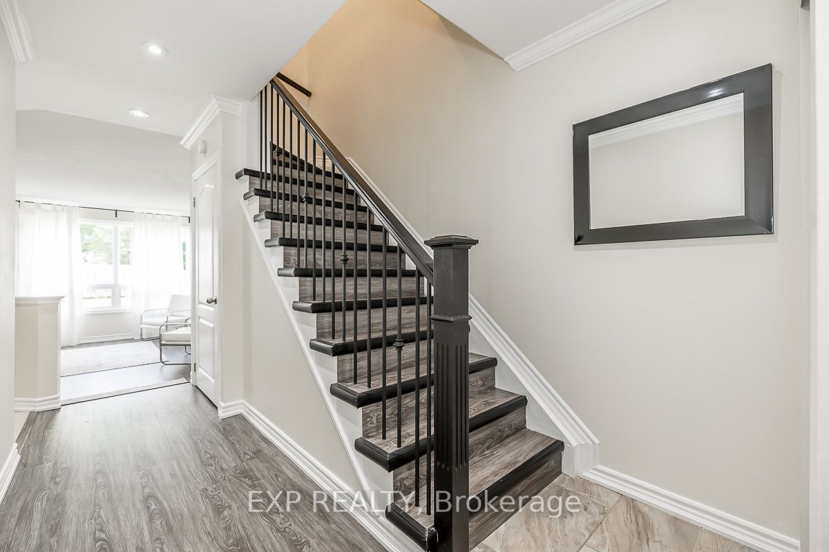 12 Lankin Blvd, #39