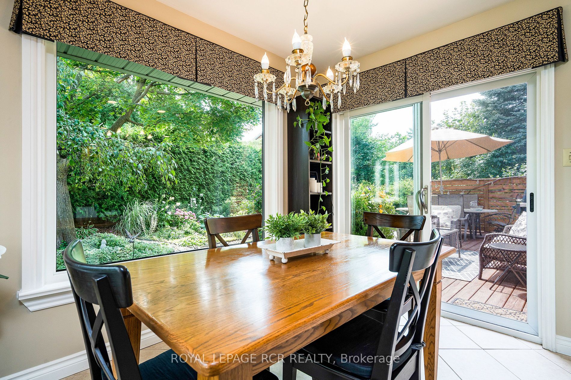 7 Burnside Crt