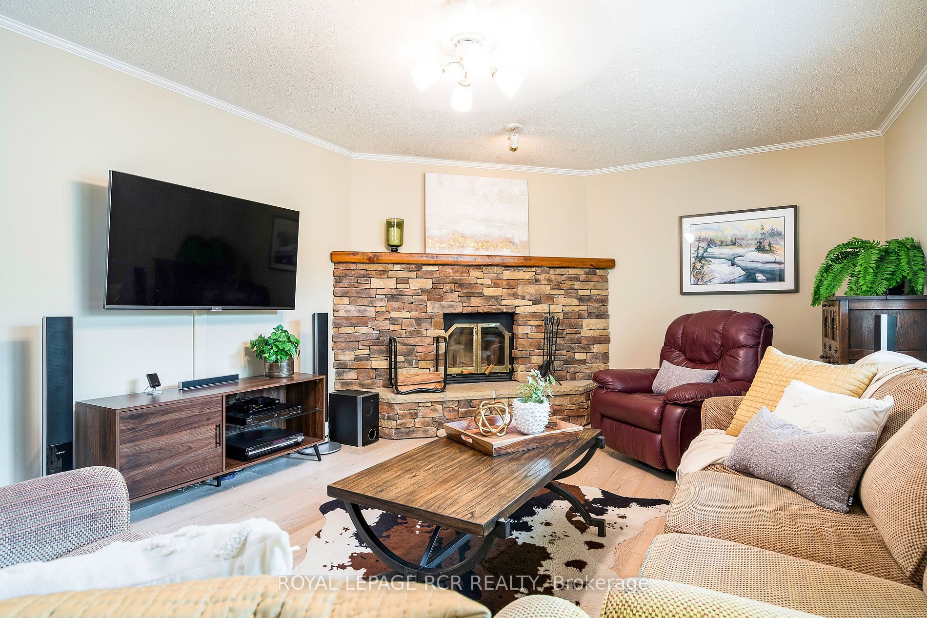 7 Burnside Crt
