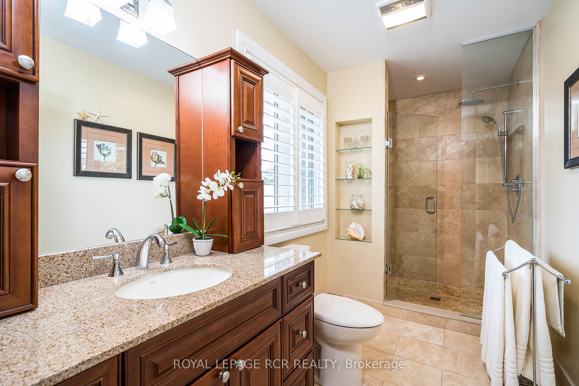 7 Burnside Crt