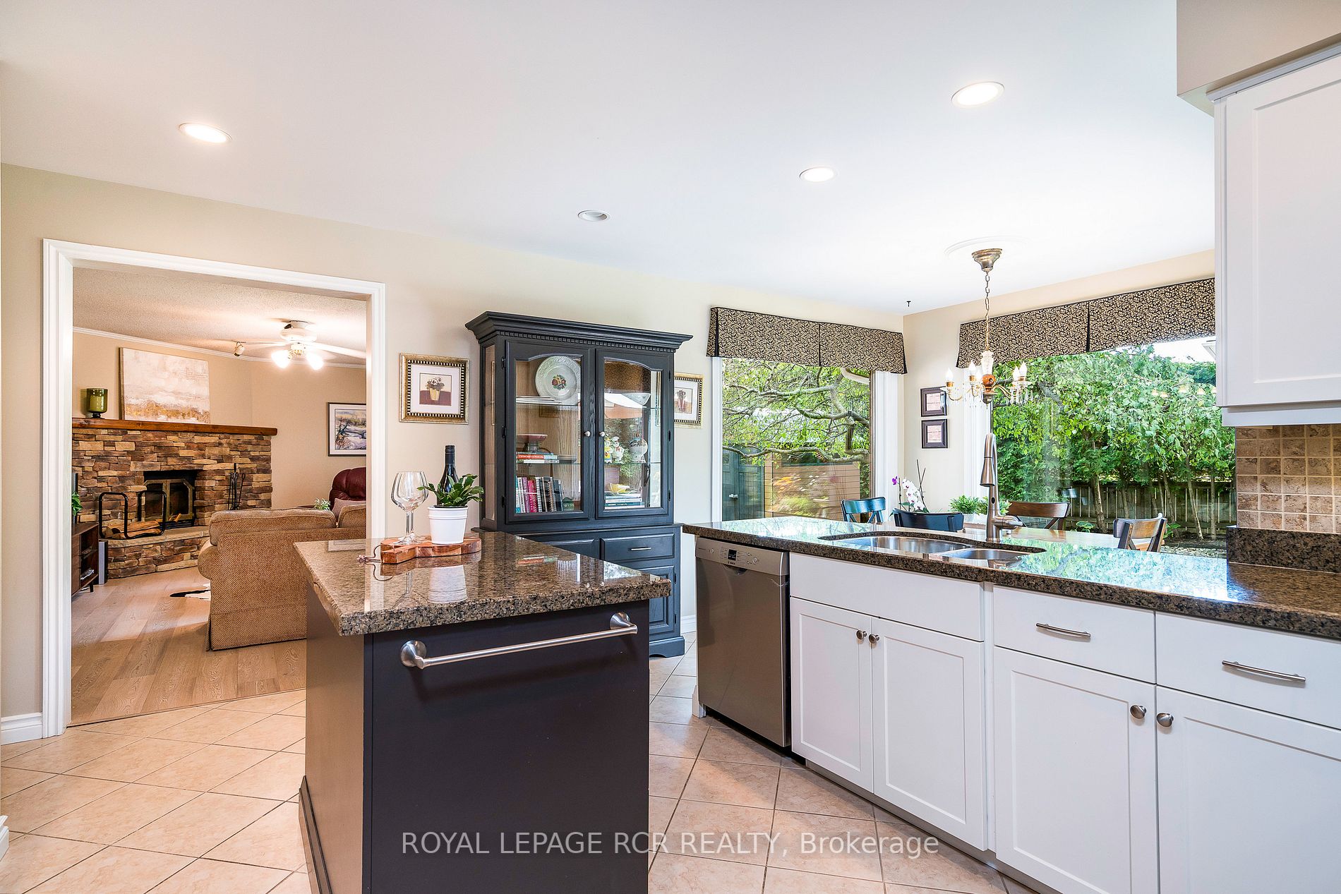 7 Burnside Crt