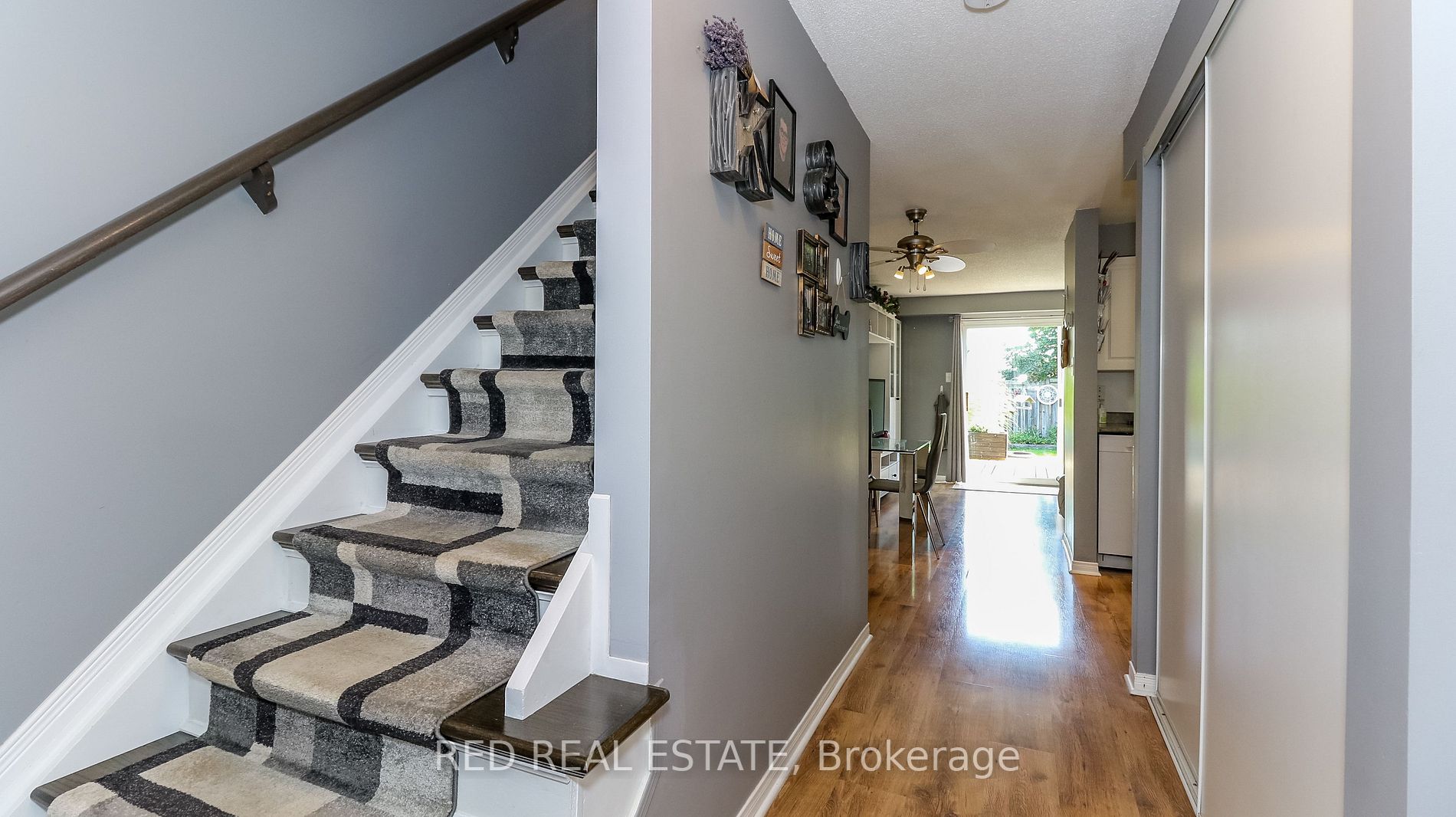 39 Lion's Gate Blvd