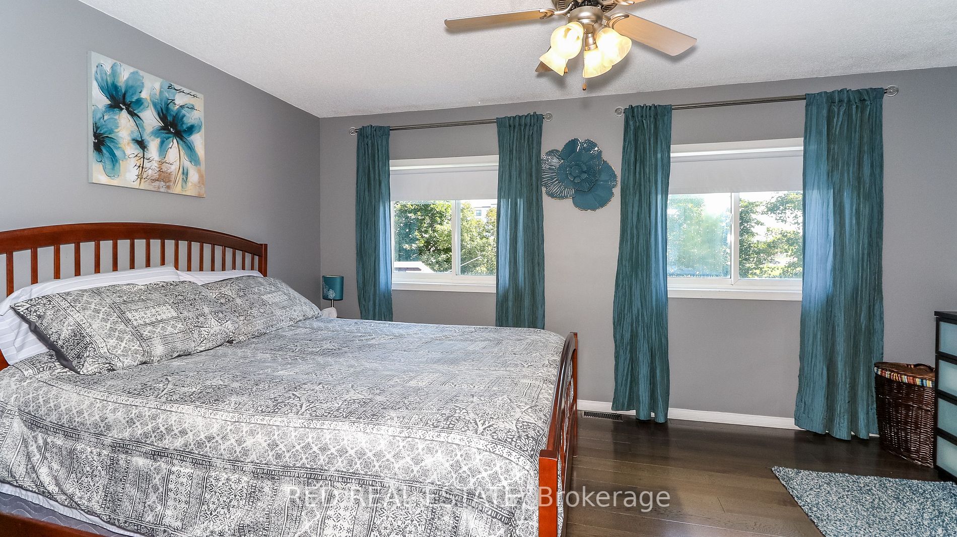 39 Lion's Gate Blvd