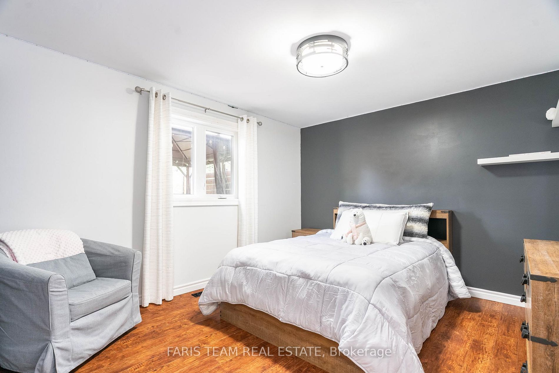 54 Douglas Dr