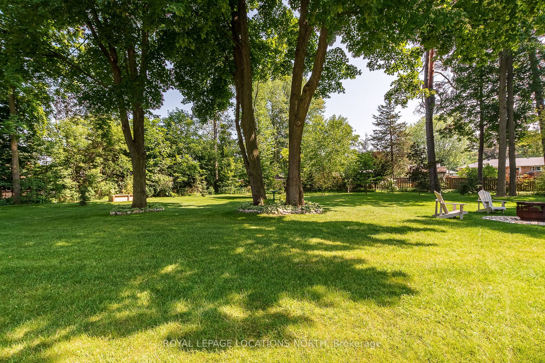 205 Park Dr E