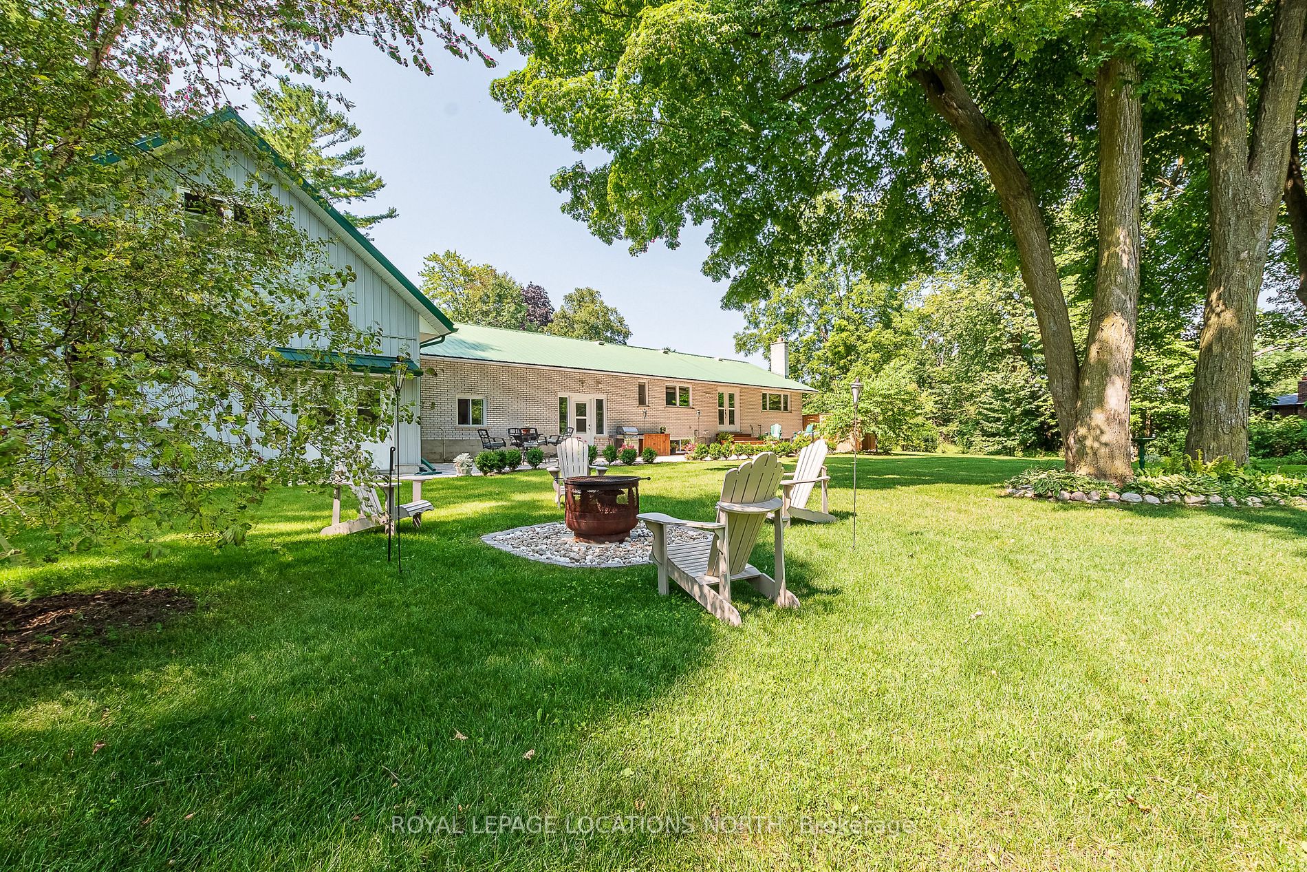 205 Park Dr E
