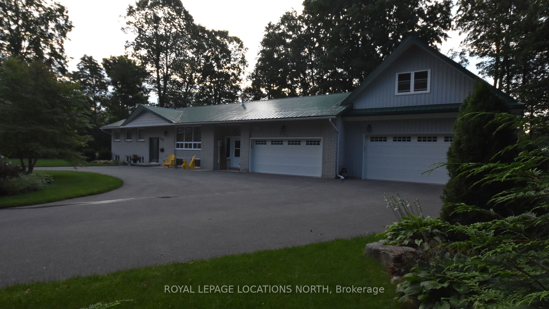 205 Park Dr E