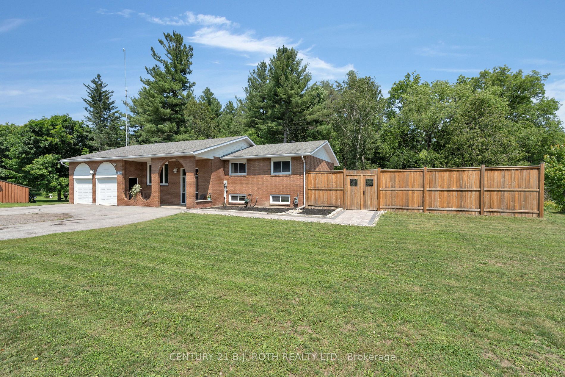 4449 Penetanguishene Rd