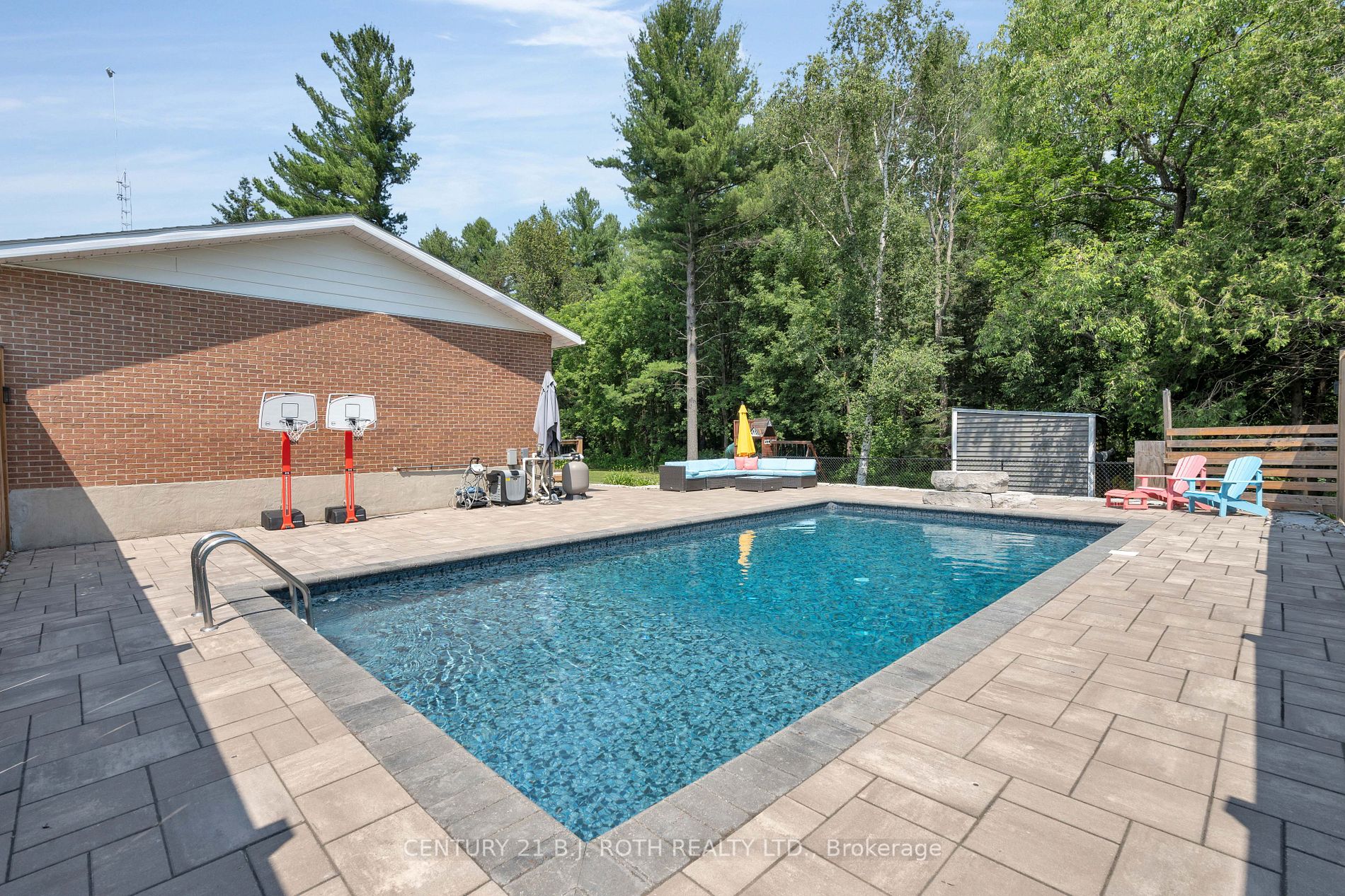4449 Penetanguishene Rd