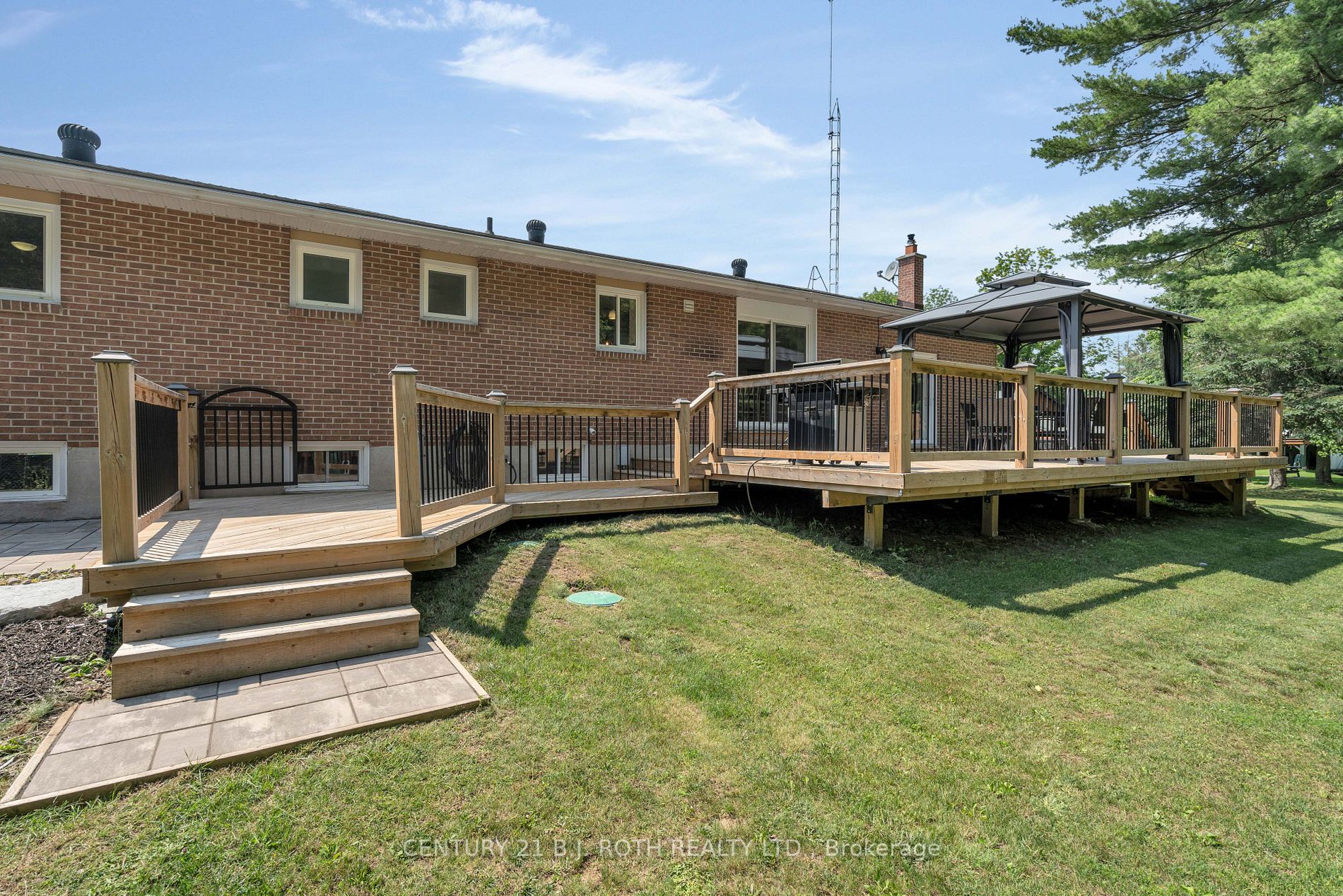 4449 Penetanguishene Rd