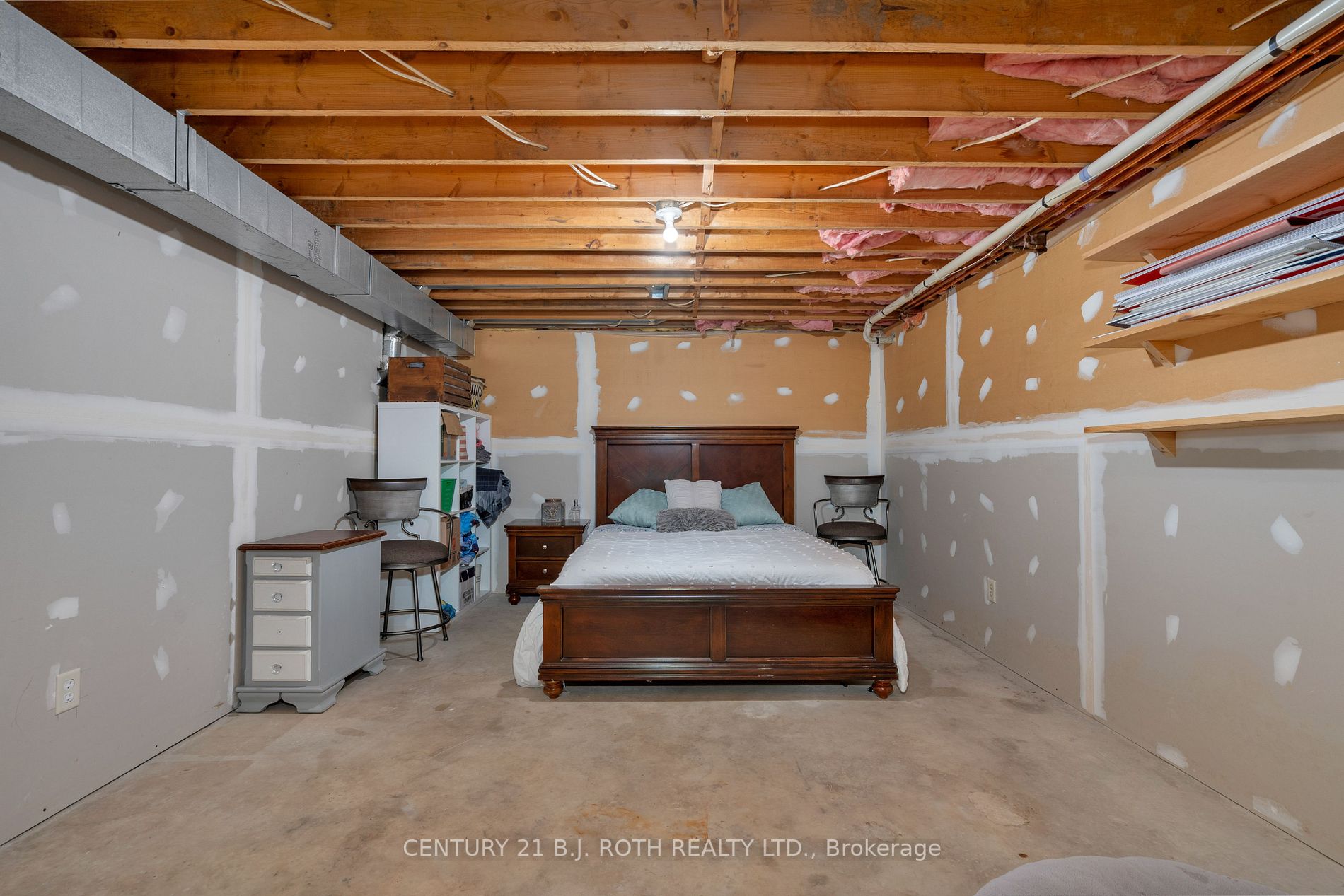 4449 Penetanguishene Rd