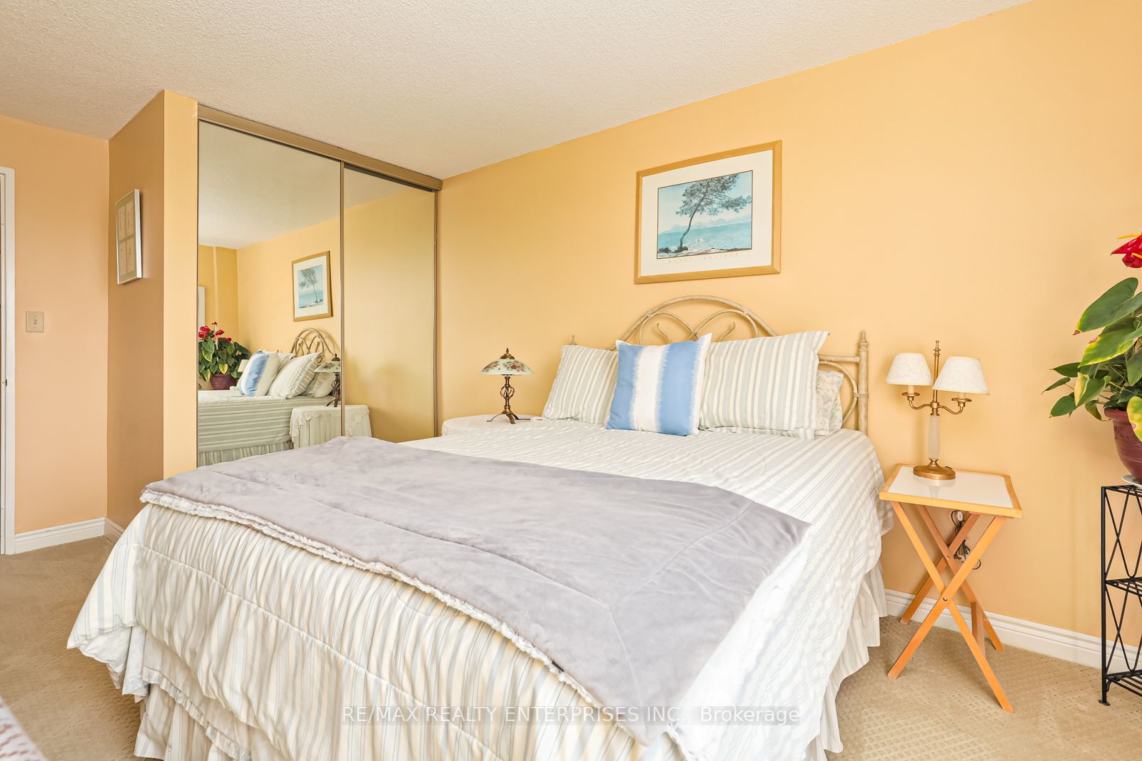 172 Eighth St, #605