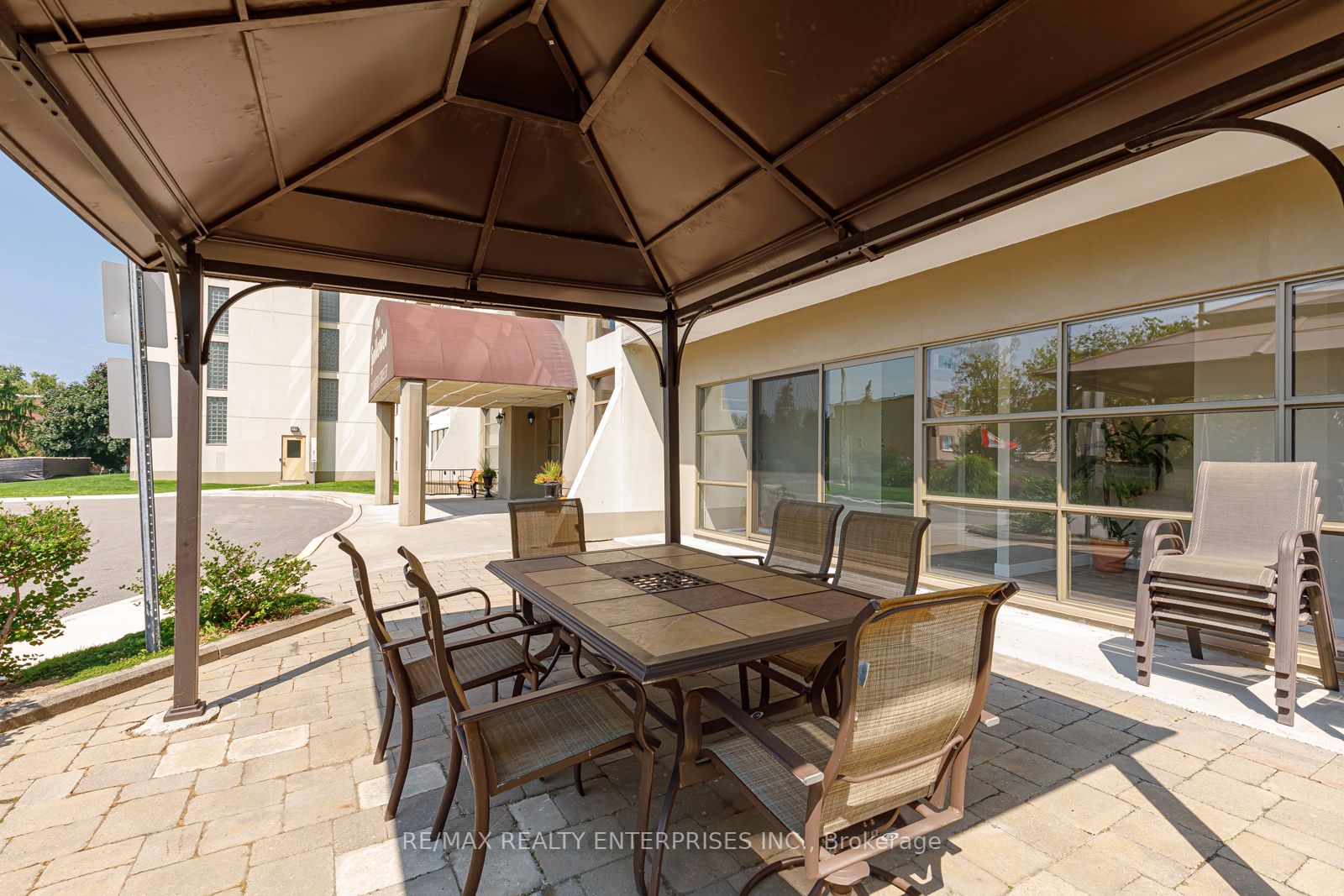 172 Eighth St, #605