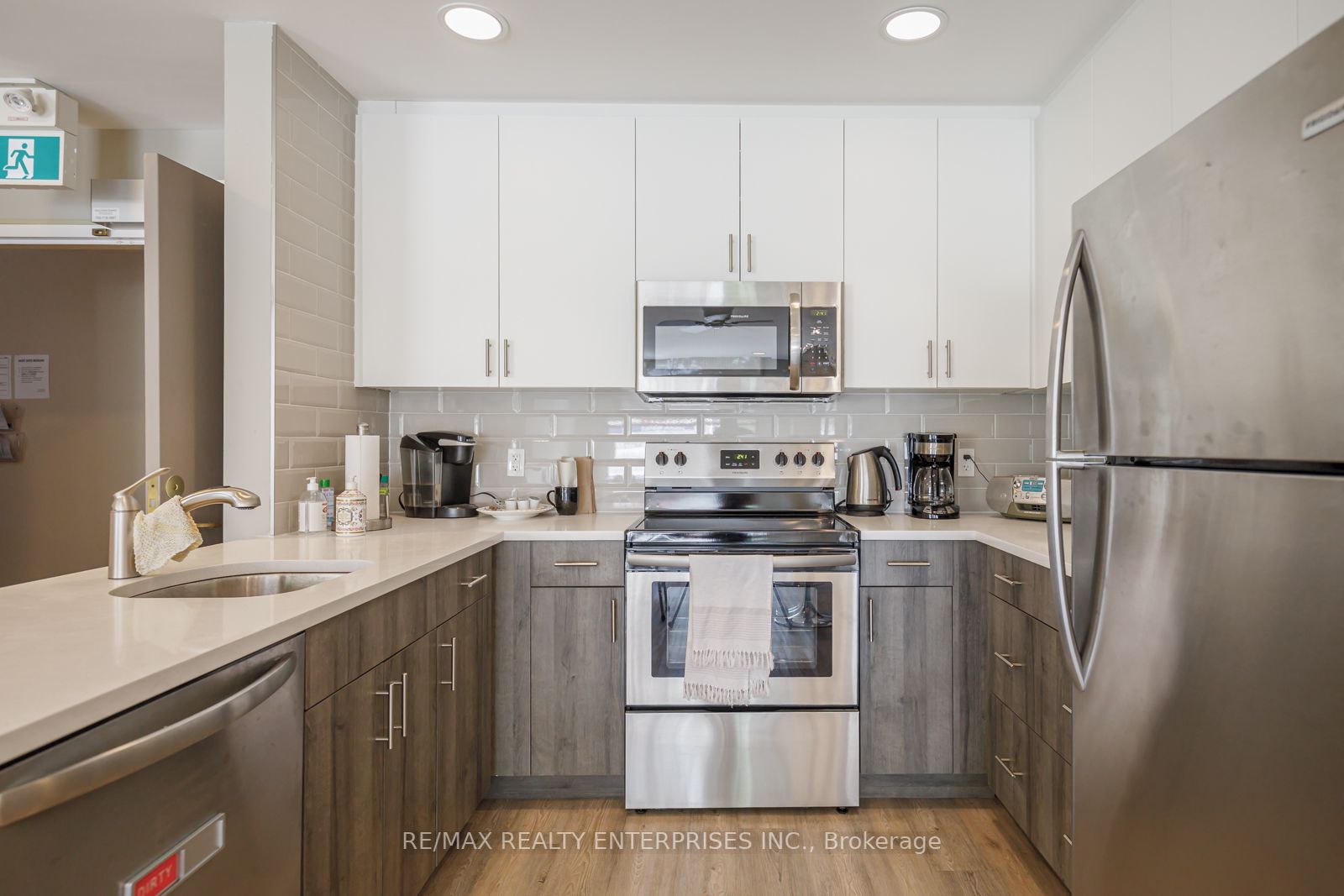 172 Eighth St, #605
