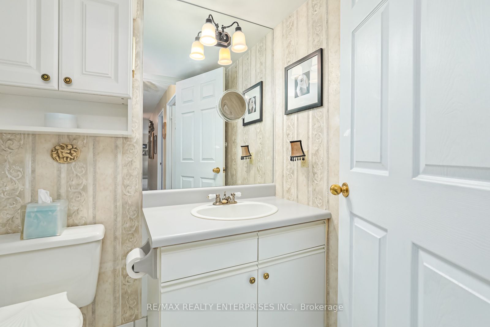 172 Eighth St, #605