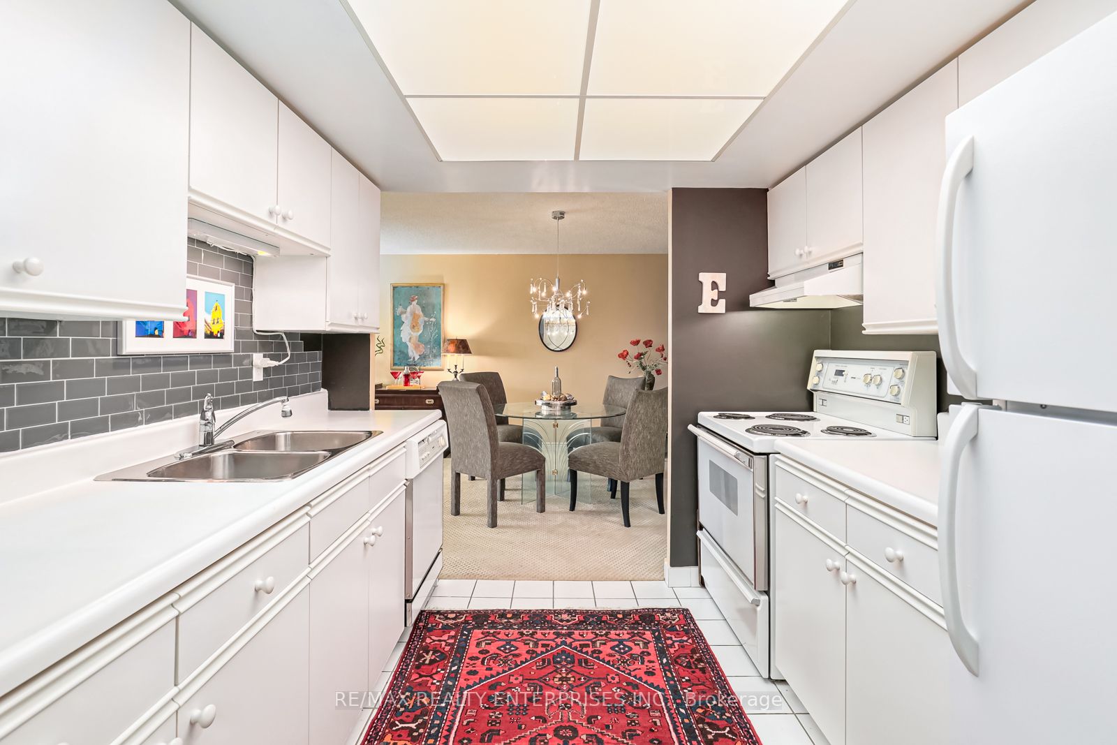 172 Eighth St, #605