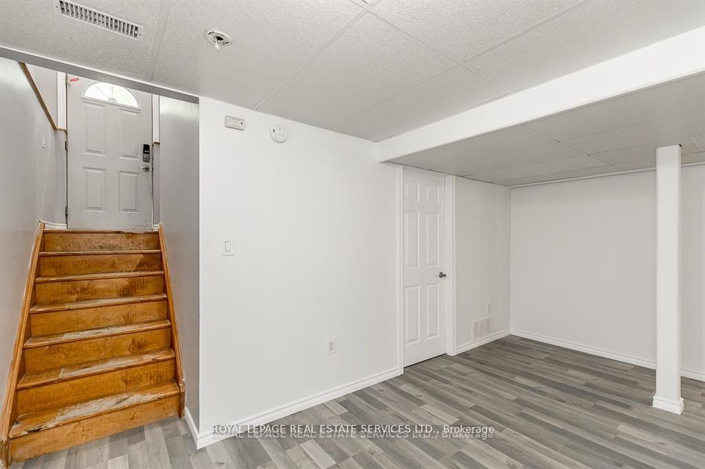 114 Sunnidale Road S
