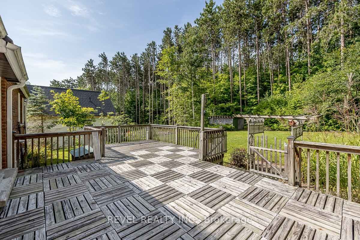 54 Beaufort Crescent