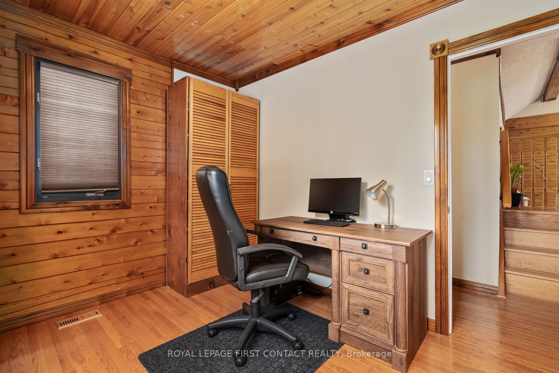 24 Valleyview Dr