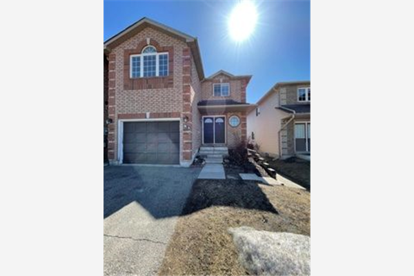 93 Courtney Cres E, Barrie