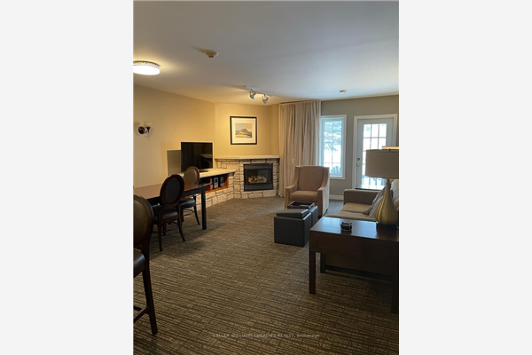 90 Highland Dr, Oro-Medonte