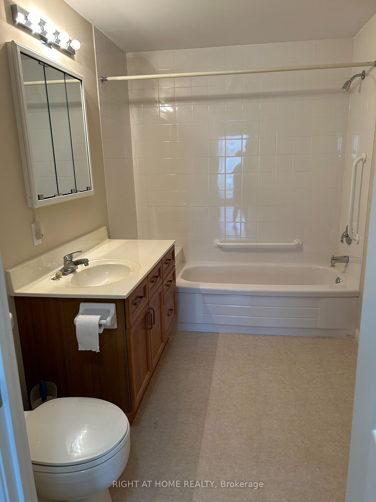 94 Dean Ave, #201
