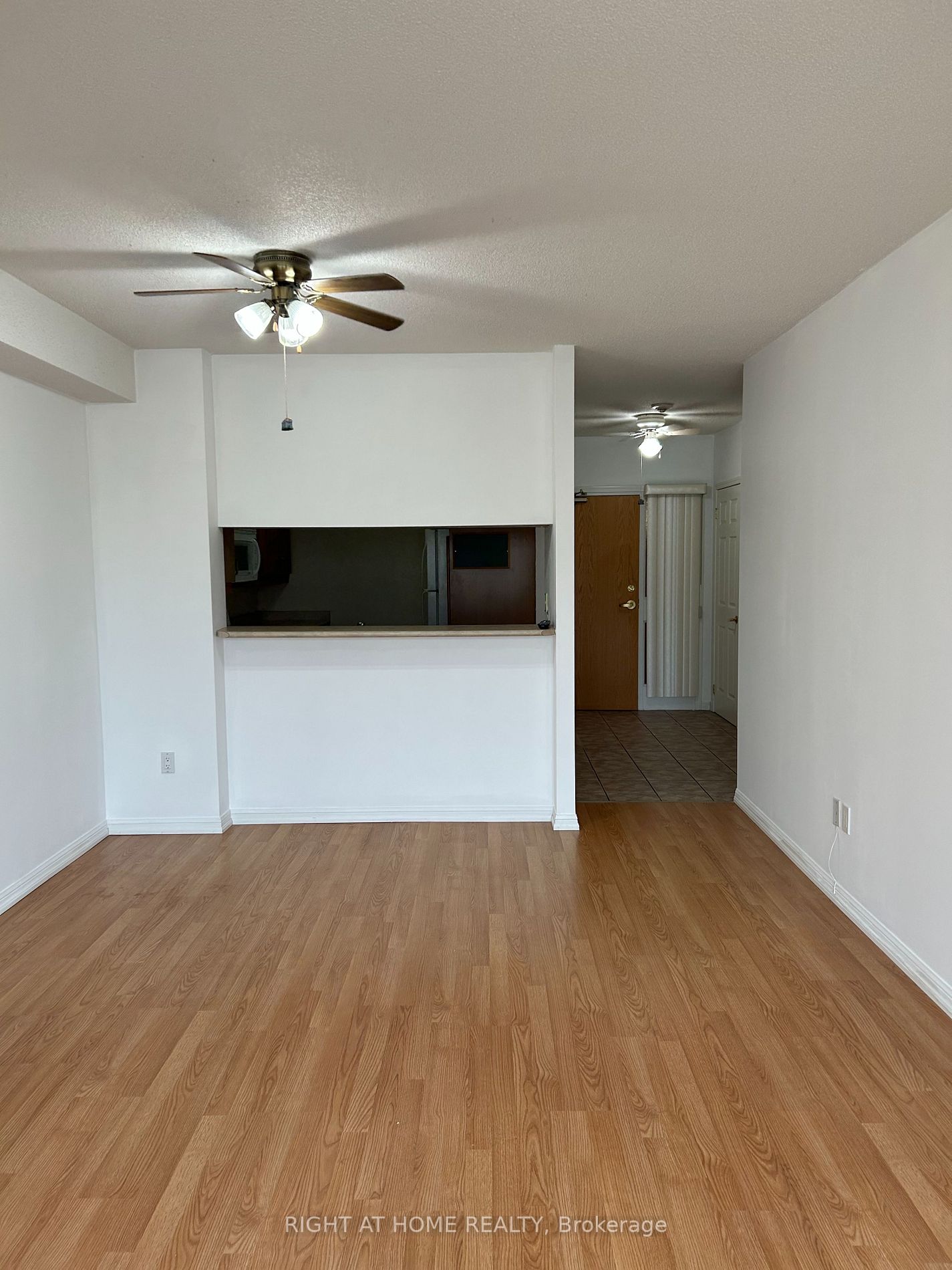 94 Dean Ave, #201