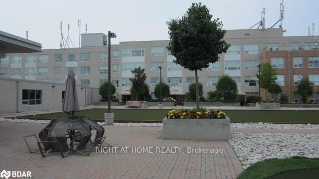 94 Dean Ave, #201