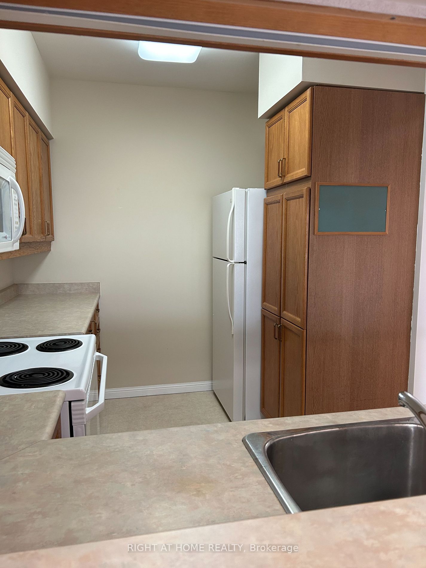 94 Dean Ave, #201