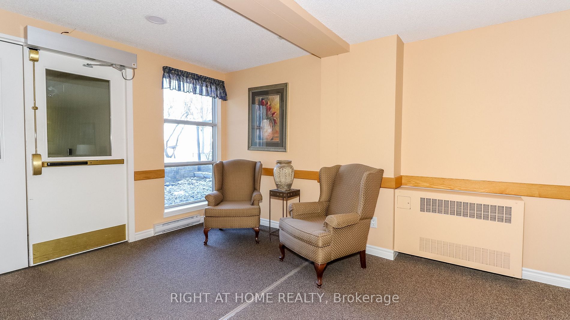 94 Dean Ave, #201