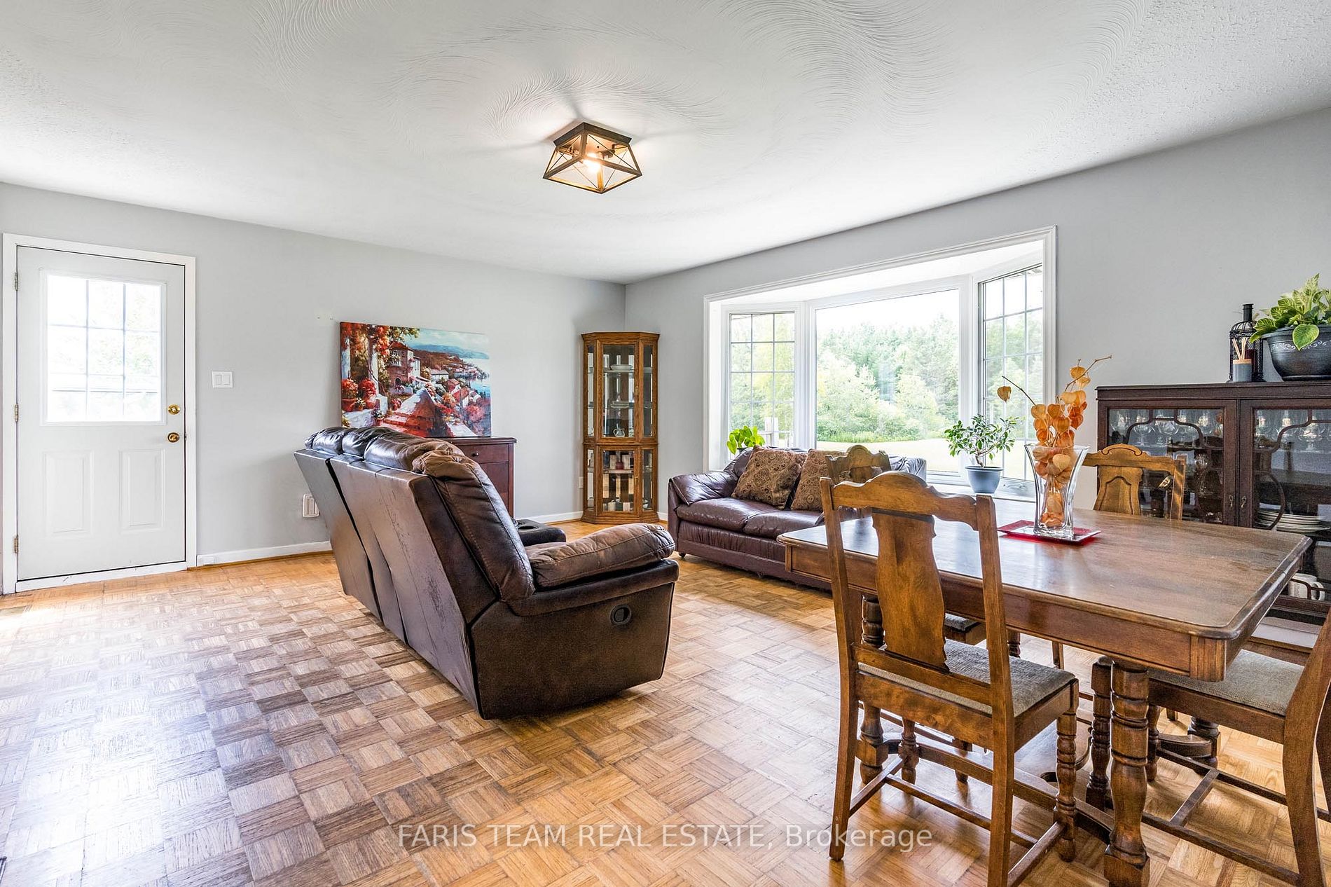 Listing S6775818 - Large Photo # 9