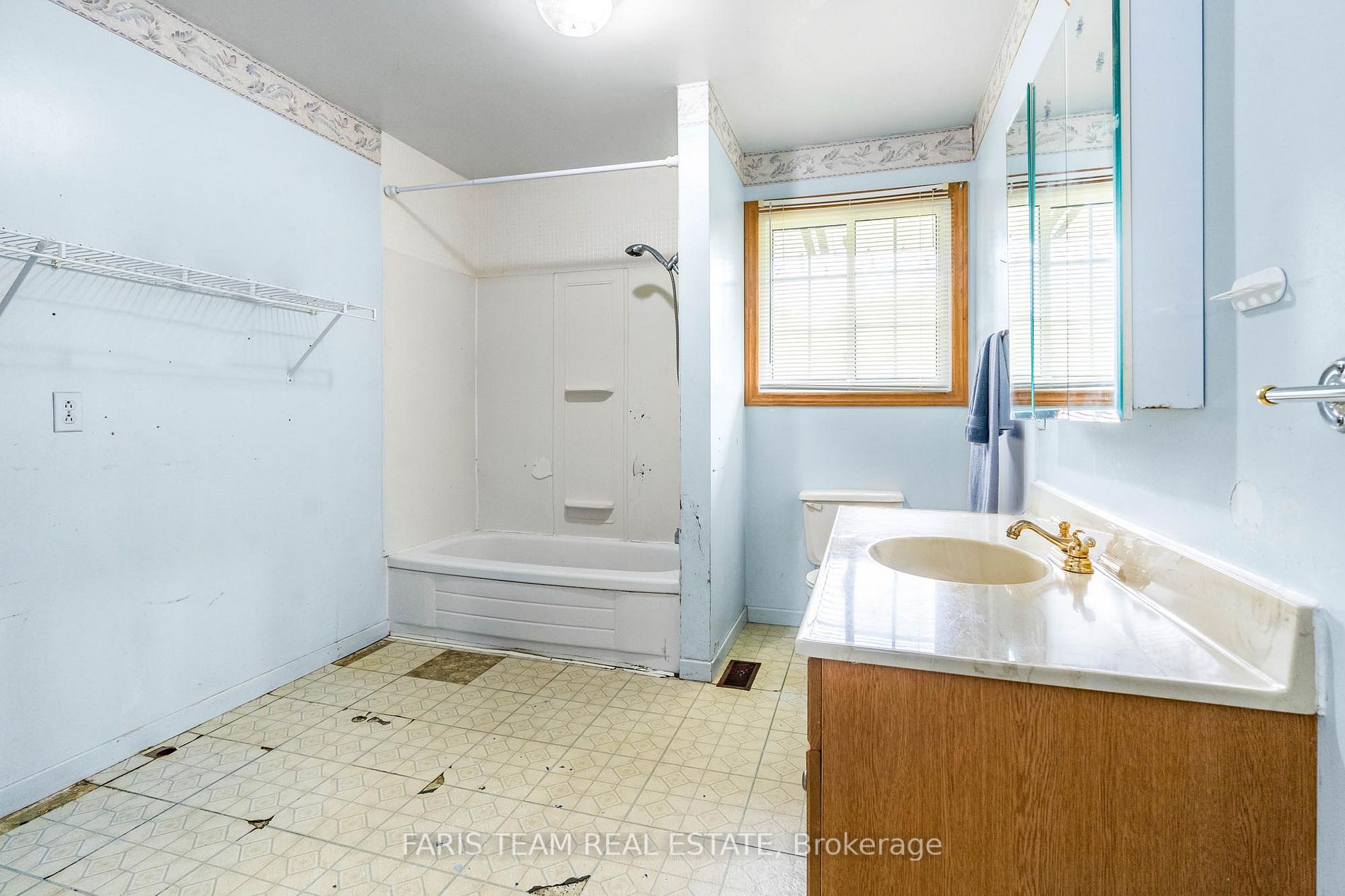 Listing S6775818 - Large Photo # 14