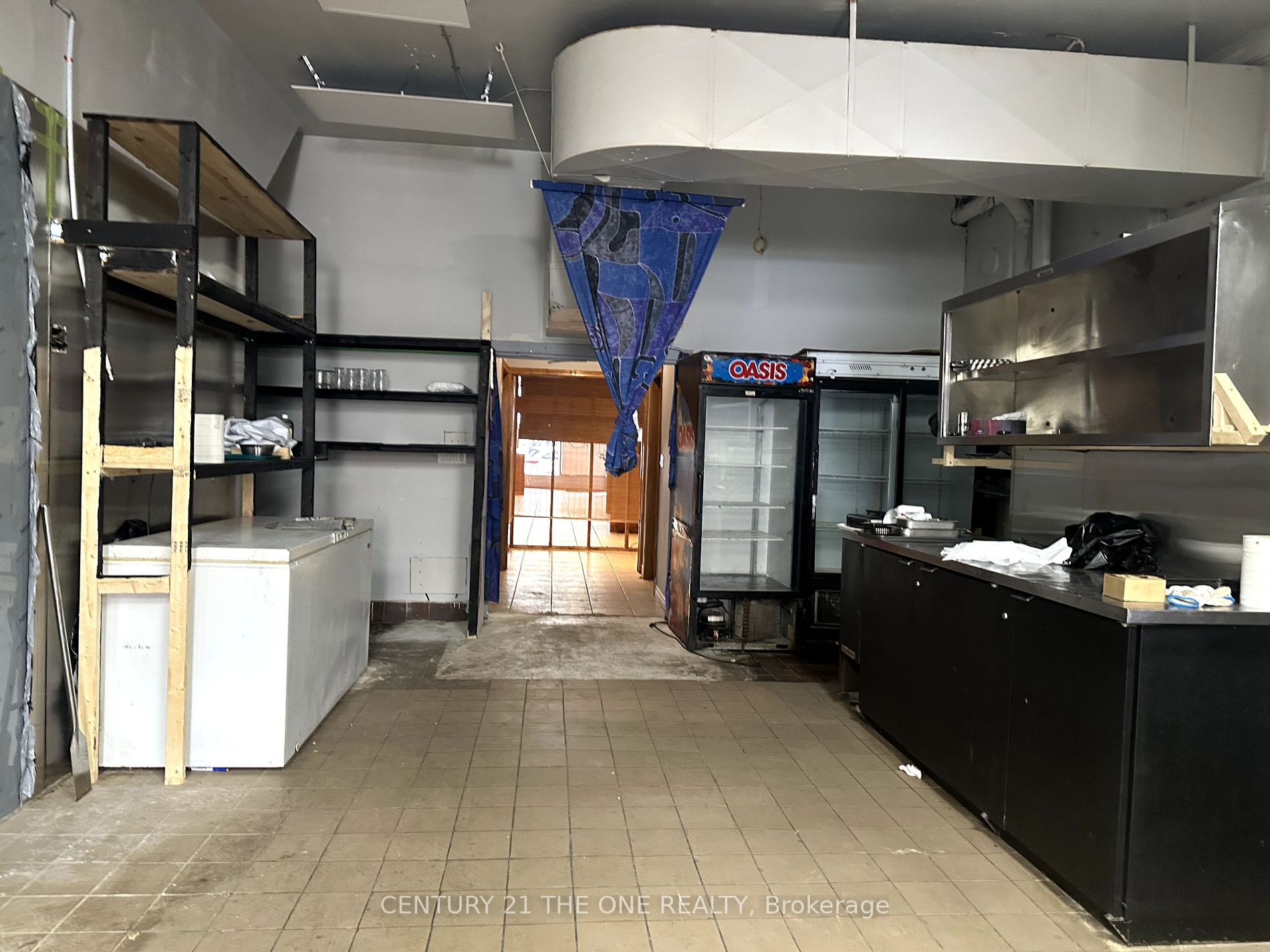 28 Mississaga St E